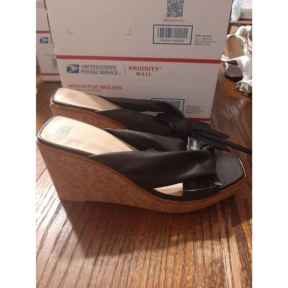 New Size 9 Time and Tru Black Cork Open Toe Platform Wedge High Heel Shoes - Picture 2 of 6